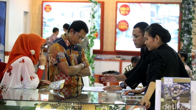 Pemerintah bakal menerapkan Pajak Pertambahan Nilai Barang Mewah 20 persen bagi rumah senilai minimal Rp 2 miliar. Pengembang usulkan skema lain. 