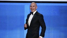 Pitbull Mengaku Bangkrut di Lagu Barunya
