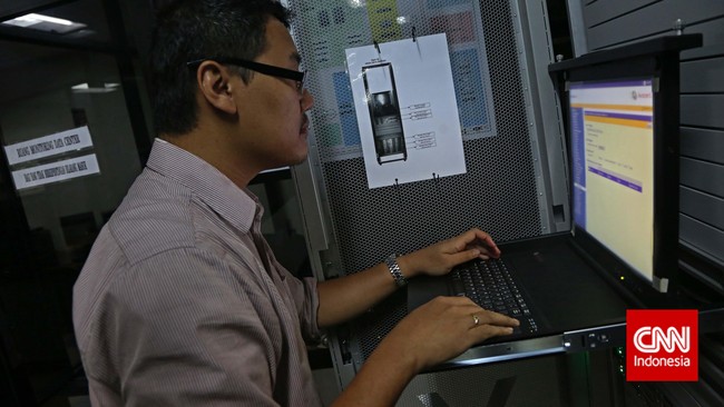 Pakar keamanan siber asal Malaysia menyebutkan pentingnya negara menentukan klasifikasi data sebelum menentukan dimana pusat data itu akan disimpan.