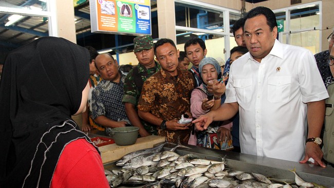 Sebagai salah satu menteri di bidang ekonomi, Rahmat Gobel mengaku tidak merasa khawatir apabila menjadi salah satu menteri yang di-reshuffle.