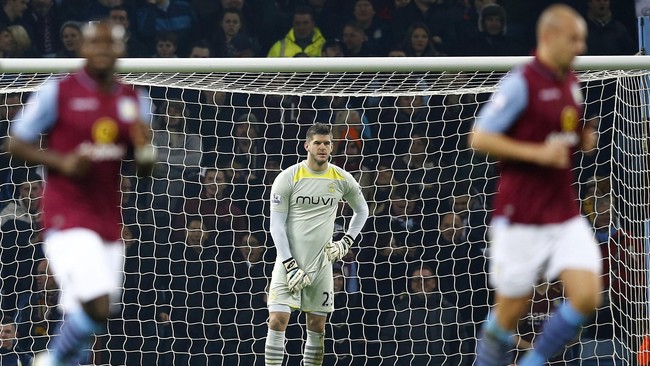 The Saints saat ini berada di posisi kedua dengan 26 poin, tertinggal enam poin dari Chelsea. Sementara Villa naik satu peringkat ke posisi 16.