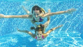 Ingin Turun Berat Badan dengan Berenang? Ikuti Dulu Syaratnya