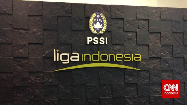 Meski berkata tidak memiliki masalah dengan keberadaan Tim Sembilan, anggota Komite Eksekutif PSSI, Toni Aprilani, menyoroti dua nama anggota tim tersebut.