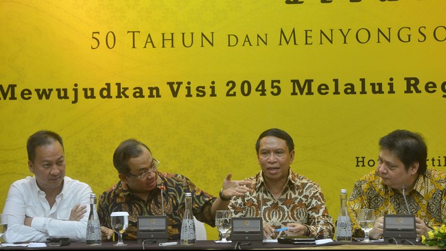 Ada tim pengarahan dan ada juga tim pelaksana. Nantinya mereka akan membicarakan hal teknis tentang tata cara rekrutmen kader.