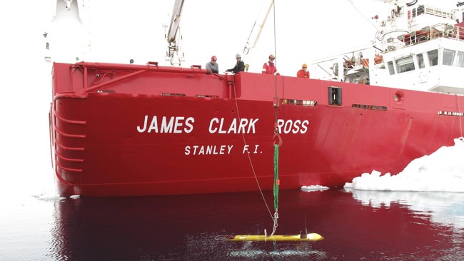 British Antarctic Survey menggunakan robot canggih bernama SeaBED untuk meneliti es yang berada di sekitar kutub Selatan.
