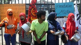 Puisi: Tentang Kritik
