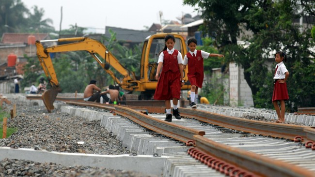 Komisi Perlindungan Anak Indonesia khawatir dengan fenomena banyaknya anak yang tak memiliki akta kelahiran.