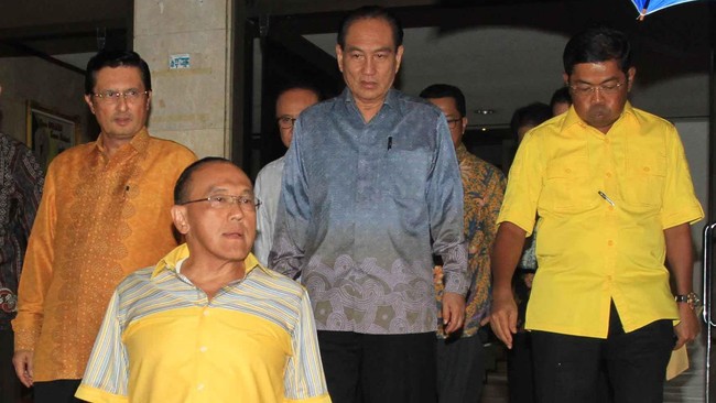 Idrus Marham mengaku telah mengundang Akbar Tandjung selaku sesepuh partai, meskipun Akbar menyarankan agar DPP menunda gelaran Munas.