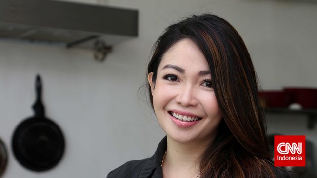 Dunia anak kecil pasti dipenuhi dengan rasa ingin tahu yang besar. Demikian pula dengan Maria Irene Susanto atau yang akrab disapa Chef Marinka.