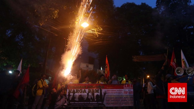 Kala Truk Tangki Disandera Mahasiswa