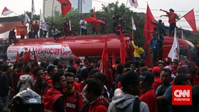 Ahok akan Gugat Buruh yang Rusak Fasilitas Umum Saat May Day