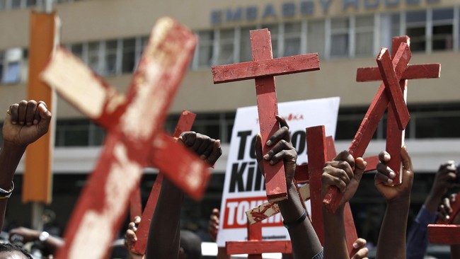 Serikat pekerja Kenya mendesak pekerja non-Muslim untuk meninggalkan wilayah utara yang menjadi sasaran kelompok militan dalam dua pekan terakhir.