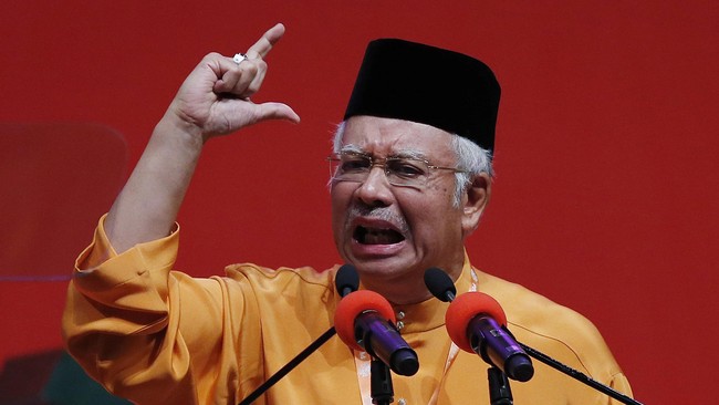 Kelompok pemberontak dalam Organisasi Nasional Melayu Bersatu (UMNO) akan tetap bertahan dalam partai untuk melengserkan perdana menteri Najib Razak.