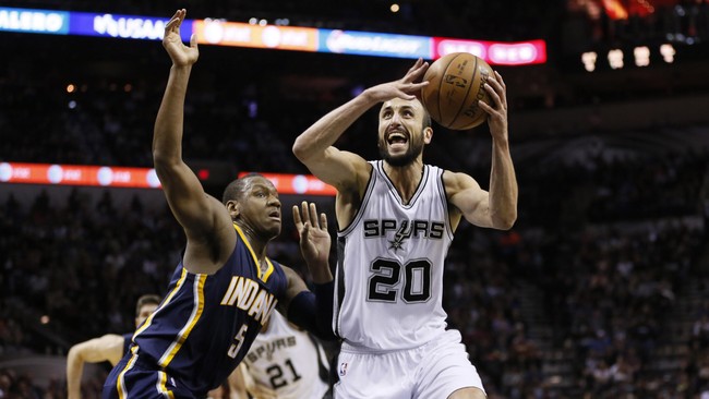 Tim basket San Antonio Spurs menang atas Indiana Pacers&nbsp;dengan skor&nbsp;106-100.&nbsp;Kemenangan itu didapat tanpa pelatih Popovich yang sedang dirawat.