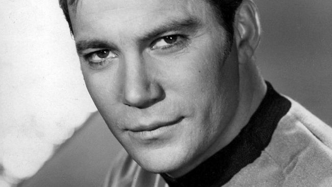 Tahun depan, Star Trek yang memulai debut pada 8 September 1966, akan berulang tahun ke-50. Pemeran Kapten Kirk ingin menyanyi untuk itu.
