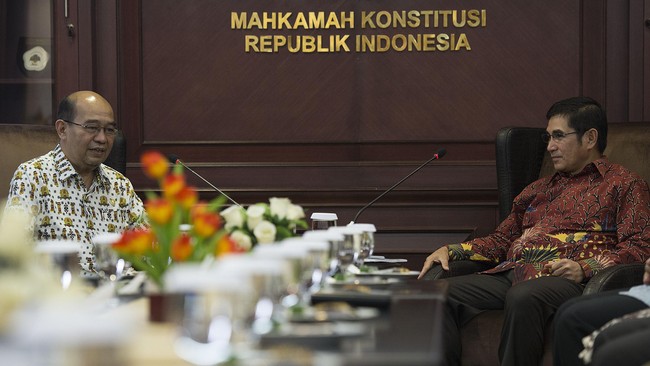 Mahkamah Konstitusi mengantongi nilai lebih tinggi dibanding KPK dalam hal keterbukaan informasi publik yang diperintahkan UU KIP.