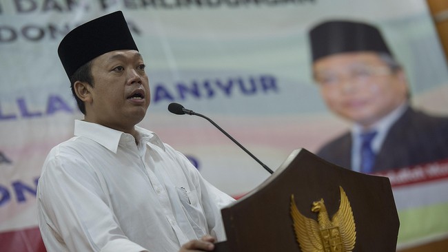 Kepala BNP2TKI Nusron Wahid mengaku masalah dasar TKI yang ada saat ini berasal dari lembaganya dan Kementerian Tenaga Kerja dan Transmigrasi.