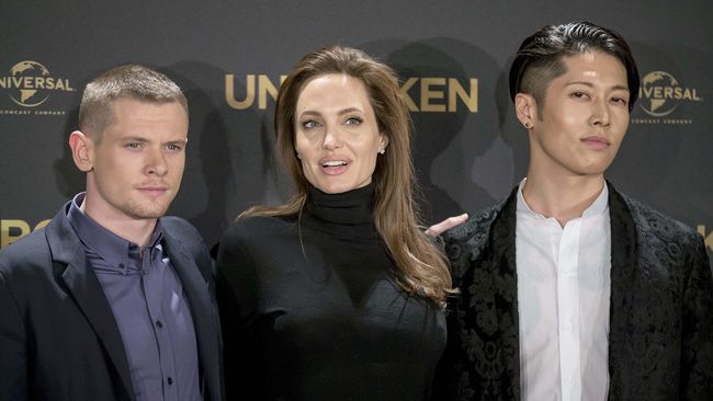 Film garapan Angelina Jolie, Unbroken sudah mulai bisa ditonton di Indonesia pekan ini. Komedi romantis Kapan Kawin? juga 'meneror' para lajang di bioskop.