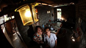 70 Ribu Orang Indonesia Memasak dengan Kotoran Ternak
