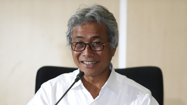 Pertamina menaikkan target produksi minyak menjadi 329.440 BPH dan gas menjadi 1.667,59 MMSCFD di saat harga minyak sedang rendah.