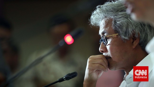 "Lebih baik pemerintah bentuk beberapa Pertamina, tidak hanya menguntungkan satu Pertamina," ujar Sammy Hamzah, Presiden Direktur Ephindo.