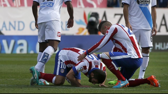 Atletico Madrid kembali meraih hasil positif setelah mengalahkan tim tamu Deporticvo La Coruna dua gol tanpa balas di Vicente Calderon, Madrid, Minggu (30/11).