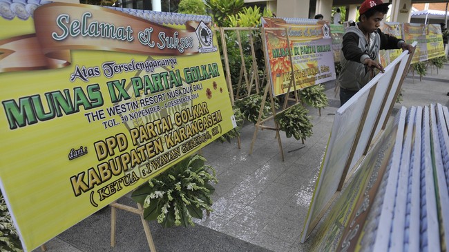 Ketua Pelaksana Munas IX Golkar Ahmadi N. Supit memandang perpecahan di tubuh partai beringin hanya dipicu oleh ambisi sesaat.&nbsp;