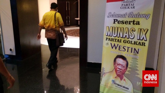 Terlihat di antara tamu undangan Munas Golkar adalah Amien Rais, Hatta Rajasa, Anis Matta, MS Kaban, dan Hary Tanoesoedibjo. Prabowo Subianto belum tampak.