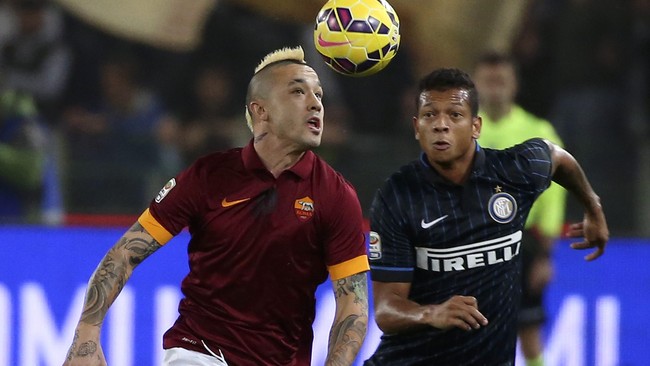 UEFA menggelar investigasi terkait kebijakan Financial Fair Play terhadap tujuh klub besar Eropa--dua di antaranya adalah Internazionale Milan dan AS Roma.