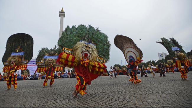 Jakarta seharusnya dibentuk menjadi kota Bhinneka Tunggal Ika, yang menampilkan berbagai etnik dan budaya yang ada.