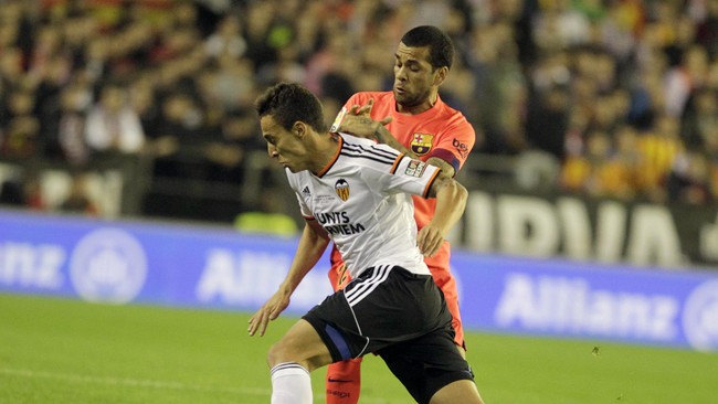 Barcelona harus menunggu hingga menit akhir sebelum akhirnya dapat mengalahkan Valencia 1-0 di Mestalla, Senin (1/12).