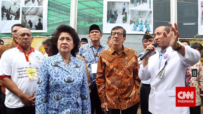 ICW mendesak Menkumham untuk menganulir remisi Natal bagi para koruptor yang dinilai tak sejalan dengan semangat antikorupsi.