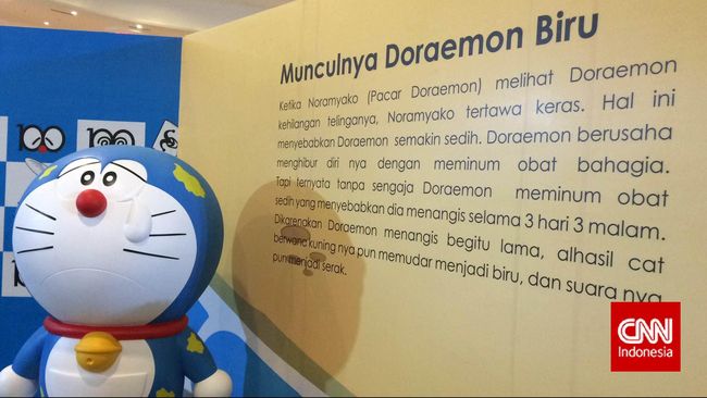 Doraemon sering terlihat berkencan dengan kucing warna putih di atas genting. Tapi sebenarnya, robot kucing itu punya cinta pertama. Namanya Noramyako.