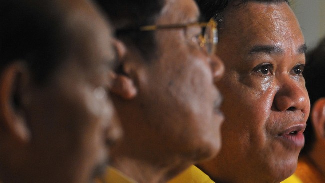 "Tidak selamanya pemerintah bisa mengakomodir suara dan aspirasi di bawah (rakyat). Kami membantu pemerintah jadinya," kata Ketua BURT DPR RI Roem Kono.