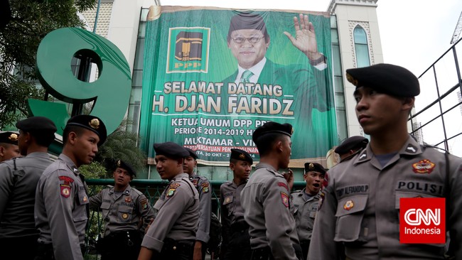 Pelemparan batu dini hari kemarin dibantah upaya penyerangan, tapi upaya untuk hak kubu Romi kembali, yakni Kantor DPP yang selama ini ditempati Djan Faridz cs.