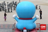100 Doraemon 'Berkeliaran' di Ancol Bagi Anda penggemar Doraemon, Anda bisa langsung bertemu di robot kucing di Doraemon 100 Secret Gadget Expo yang berlangsung di Ancol Beach City Mall.