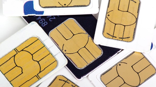 Prosedur registrasi kartu SIM prabayar untuk pelanggan lama saat ini belum ditentukan dan akan dibicarakan oleh pemerintah dan pemangku kepentingan.