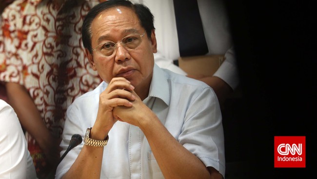 Ketua Umum PPP versi Muktamar Jakarta, Djan Faridz, menolak wacana muktamar islah. Menurutnya, menggelar muktamar islah melanggar keputusan MA.