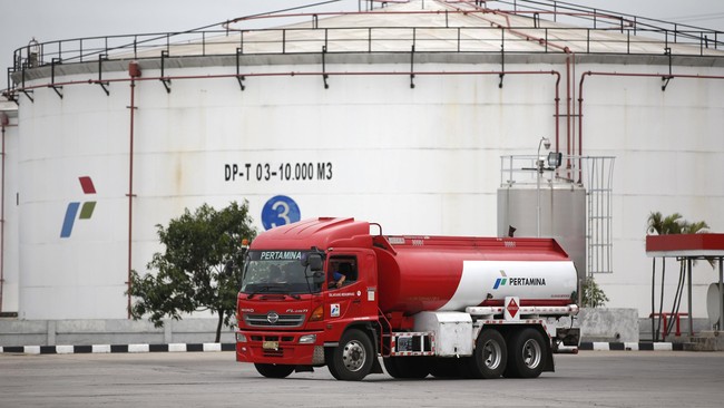 Tim Reformasi Tata Kelola Migas menganjurkan pemerintah bisa segera mengizinkan kilang TPPI dikelola bersama Pertamina agar impor BBM bisa ditekan.