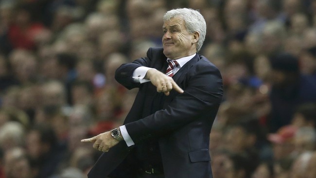 Manajer Stoke City Mark Hughes anggap gol kedua yang membawa Manchester United unggul atas Stoke City tidak sah lantaran dihasilkan pada posisi off-side.
