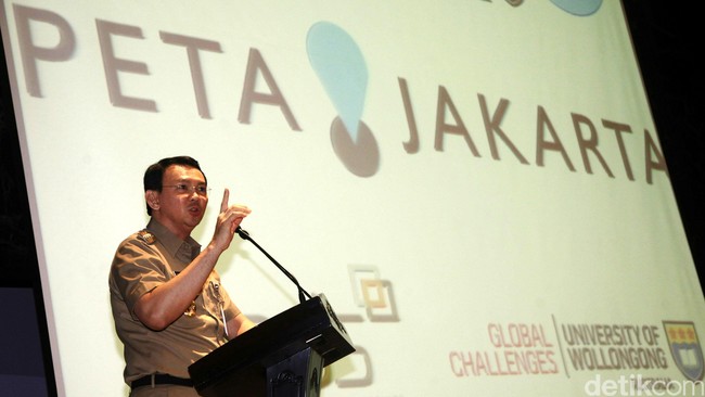 Gubernur Jakarta Basuki Tjahaja Purnama menggandeng sejumlah pihak untuk turut memantau lokasi banjir di Jakarta, termasuk media sosial Twitter.