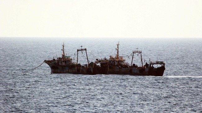 Sebanyak 10 awak kapal berkebangsaan Indonesia diculik oleh kelompok militan Abu Sayyaf ketika berlayar dari Kalimantan menuju Filipina.