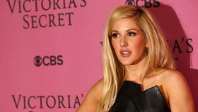 Ellie Goulding Diduga Memanipulasi Penampilannya