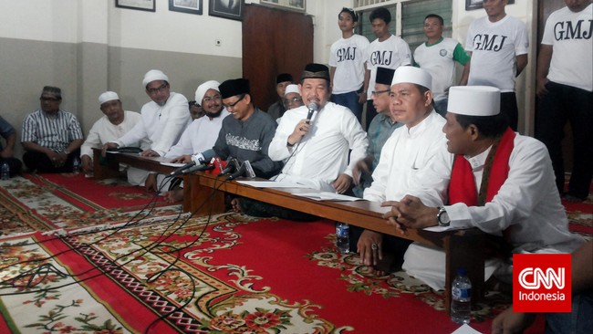Selain mengatasi banjir di ibu kota, Fahrurrozi Ishaq, Gubernur tandingan Ahok memiliki program kerja untuk terus berupaya menggulingkan Ahok.