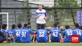 Dejan Antonic Resmi Latih PSS Sleman Gantikan Eduardo Perez