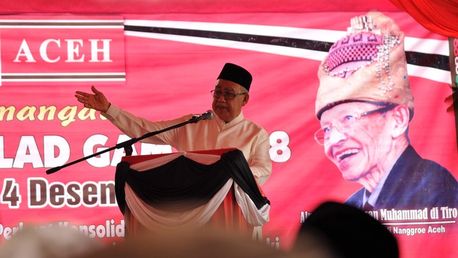 Mantan Gubernur Aceh Zaini Abdullah yang positif terpapar virus corona menjalani perawatan intensif di Rumah Sakit Umum Zainoel Abidin, Banda Aceh.
