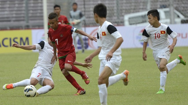 Jelang duel Timnas Indonesia U-19 vs Vietnam, pelatih Din The Man membeberkan kelemahan anak asuhnya.