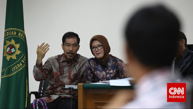 Awalnya hanya ingin pinjam Rp 2 miliar, namun ditawarkan untuk menjual pom bensin miliknya seharga Rp 15 miliar, demi kursi walikota.