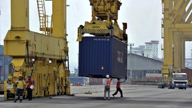 Penerimaaan Kepabeanan Meleset dari Target APBNP 2014