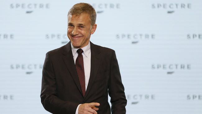 Christoph Waltz Terganggu Berisik Makanan di Bioskop Ia mengaku datang ke bioskop untuk menikmati film, bukan makan keripik atau makanan apa pun yang kunyahannya bisa sangat berisik.